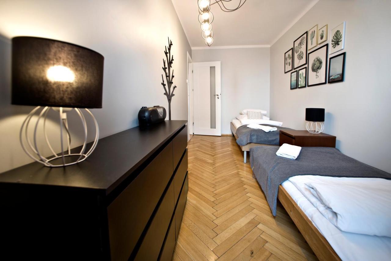 ורשה Hala Mirowska Apartments מראה חיצוני תמונה