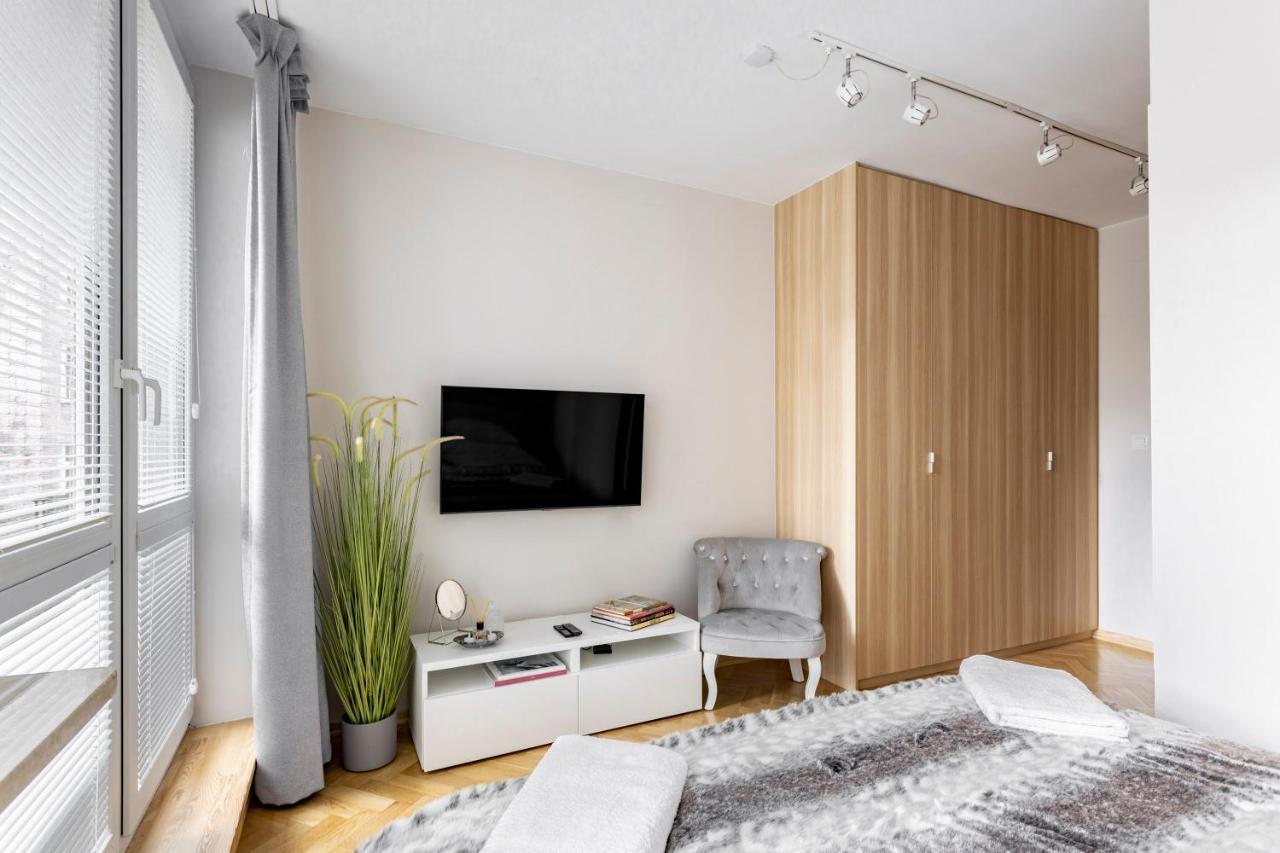 ורשה Hala Mirowska Apartments מראה חיצוני תמונה