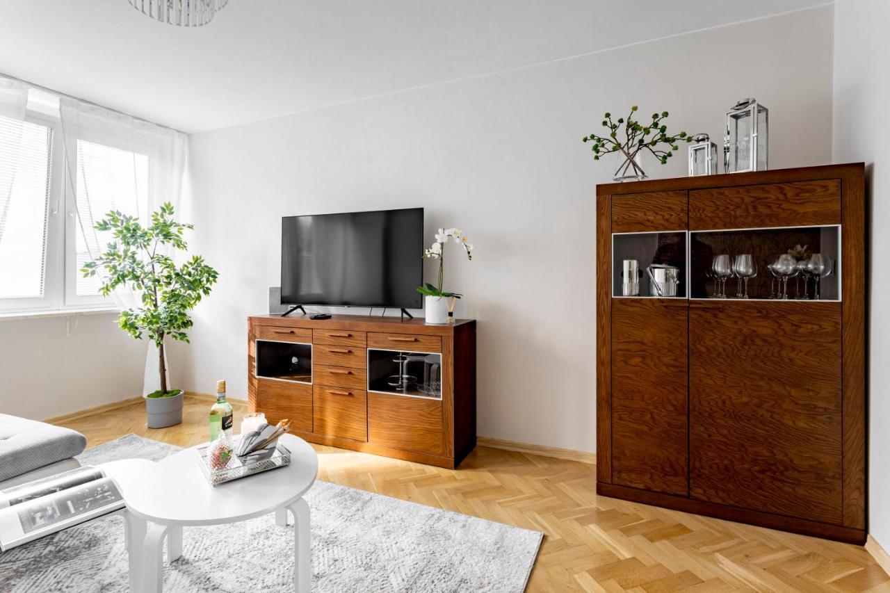 ורשה Hala Mirowska Apartments מראה חיצוני תמונה