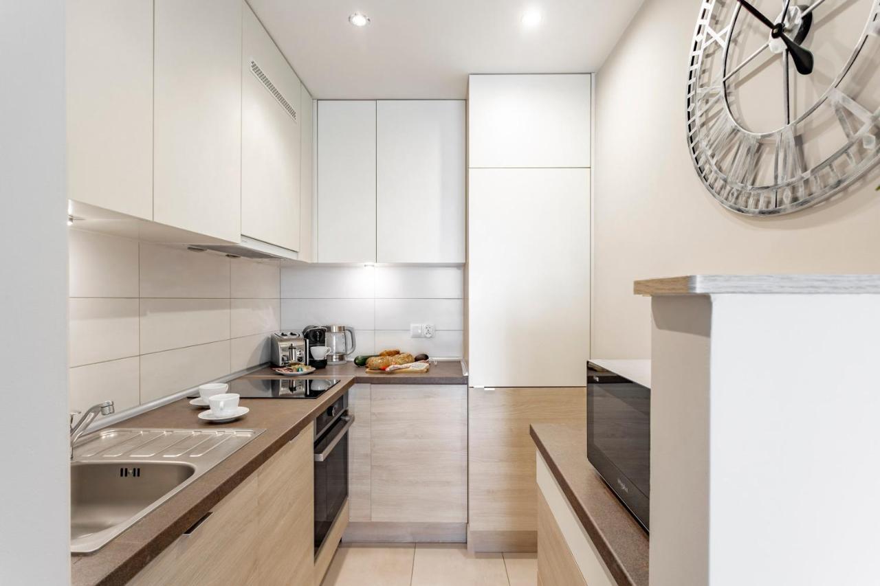 ורשה Hala Mirowska Apartments מראה חיצוני תמונה