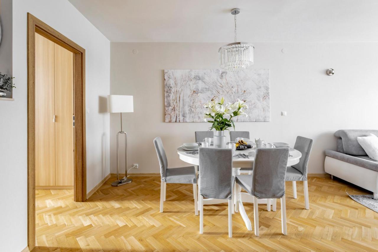 ורשה Hala Mirowska Apartments מראה חיצוני תמונה