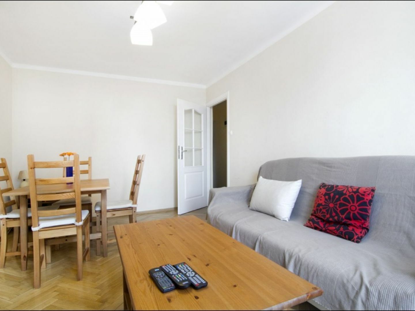 ורשה Hala Mirowska Apartments מראה חיצוני תמונה